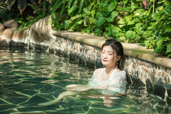 杭州江滨足浴店：舒缓疲劳，桑拿养生之旅